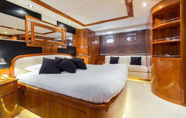 30 meter yacht charter